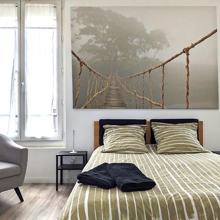 Grande Maison Renovee A 7 Min Du Metro Romainville Luaran gambar
