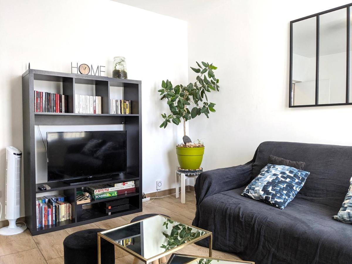 Grande Maison Renovee A 7 Min Du Metro Romainville Luaran gambar