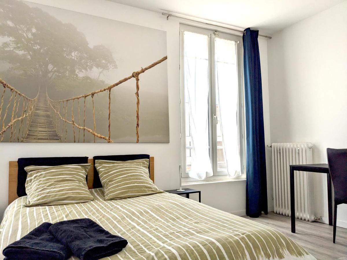 Grande Maison Renovee A 7 Min Du Metro Romainville Luaran gambar